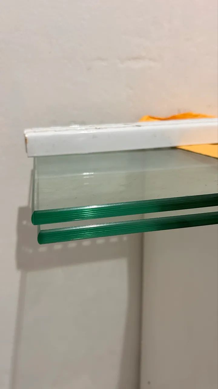 2 Prateleiras vidro para loja