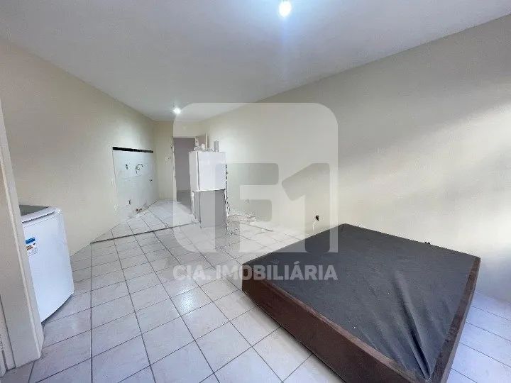 Stduio mobiliado de 35m² na Carvoeira - Foto 4