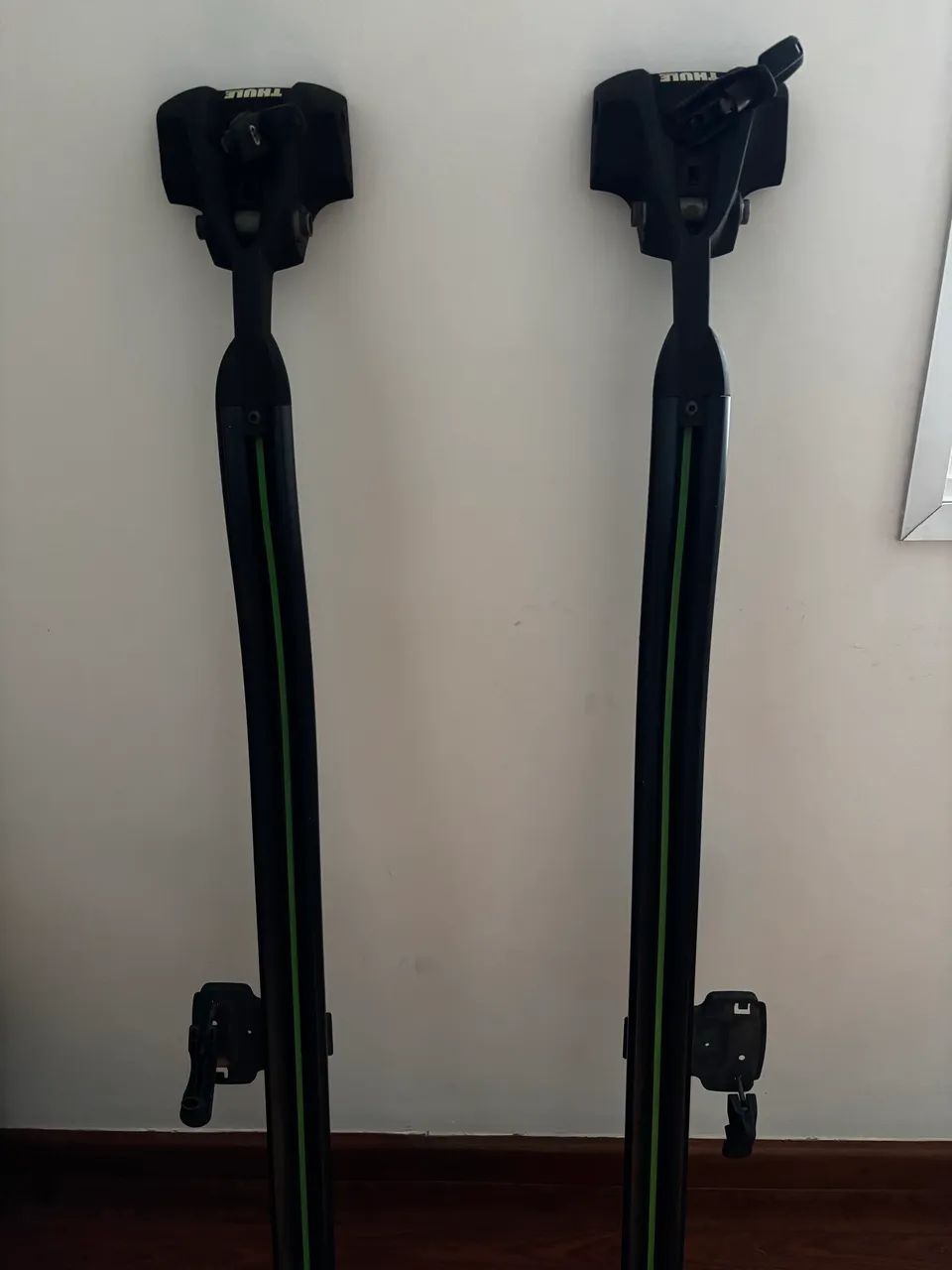 Duas calhas Thule  - Foto 3