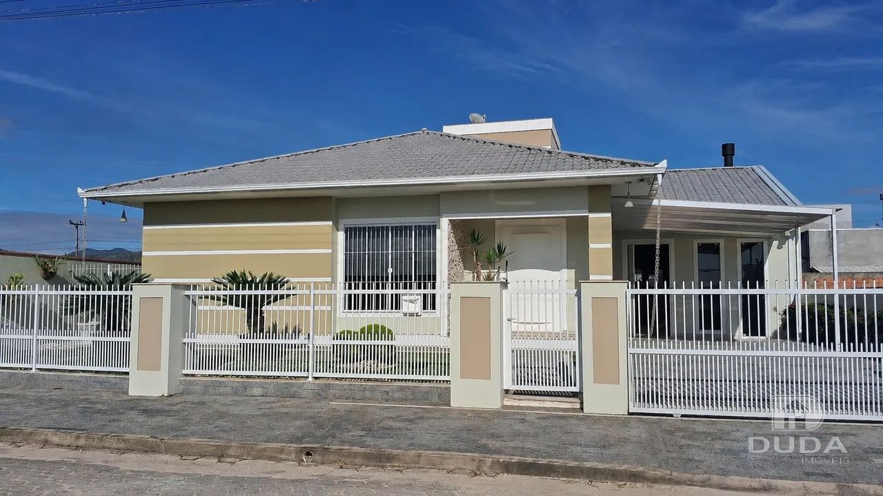 Casa no Centro de Antônio Carlos