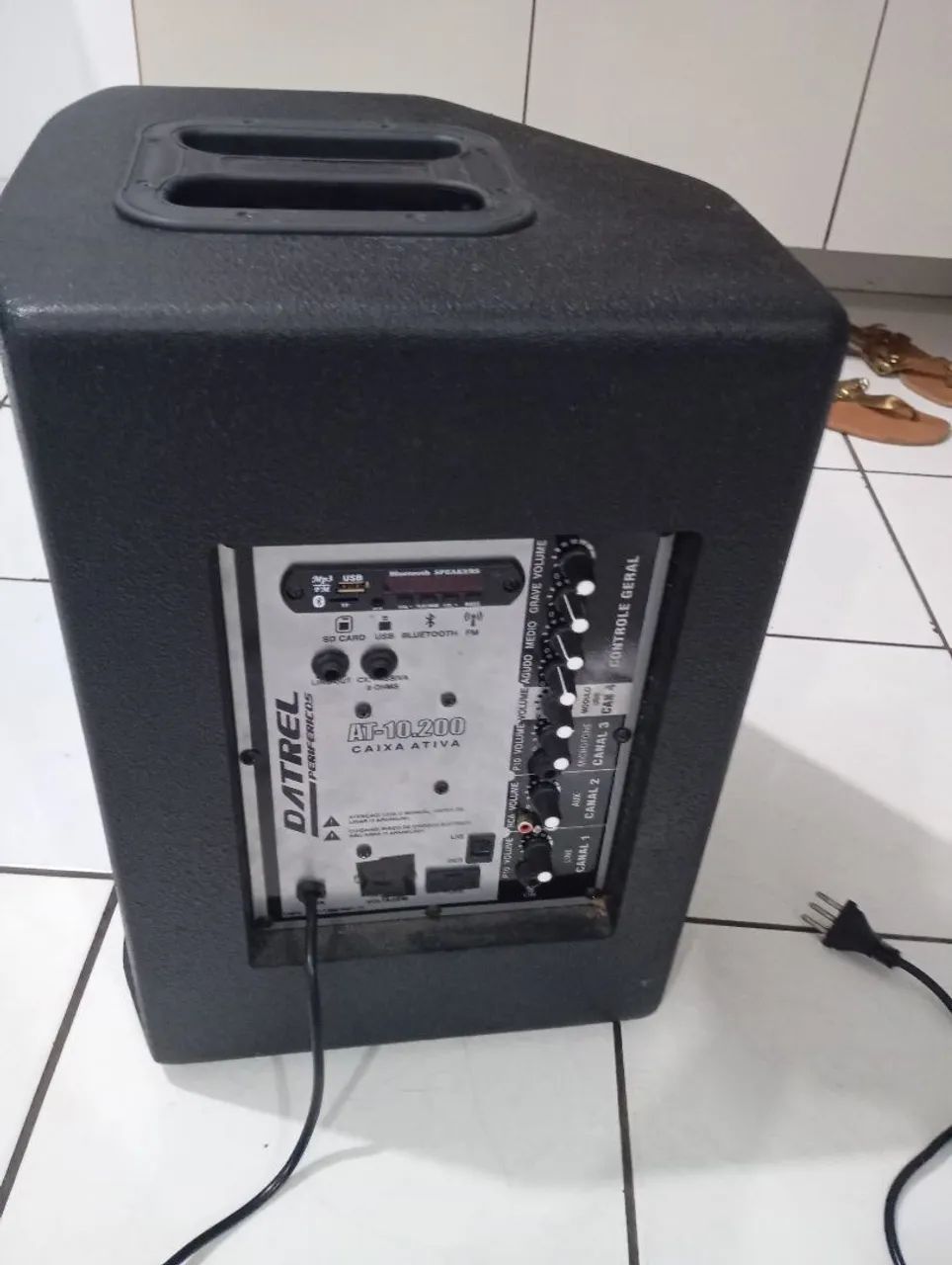CAIXA ATIVA  + PEDESTAL E MICROFONE  - Foto 3
