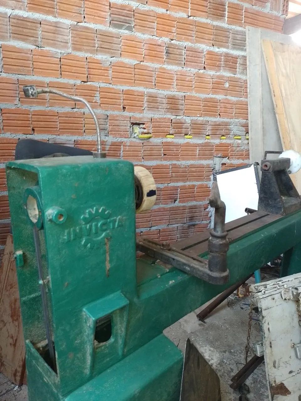 Torno para madeira invicta 