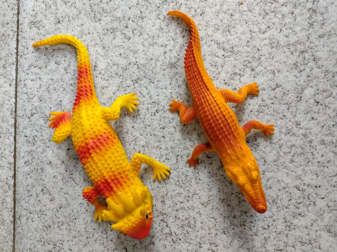 Kit com 10 animais aquáticos e terrestres  - Foto 4