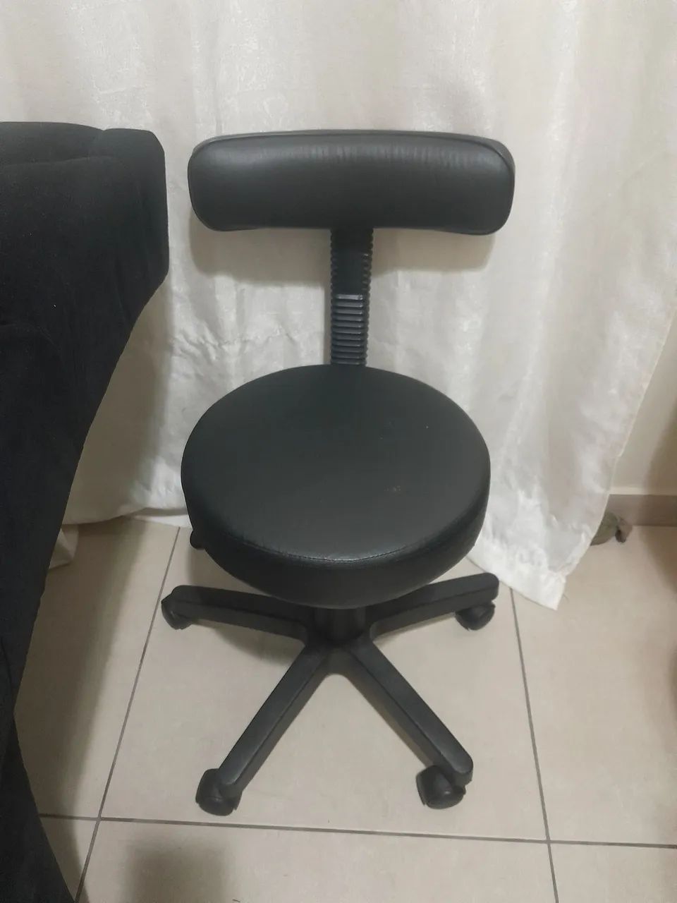 1 cadeira e 1 mocho - Foto 2