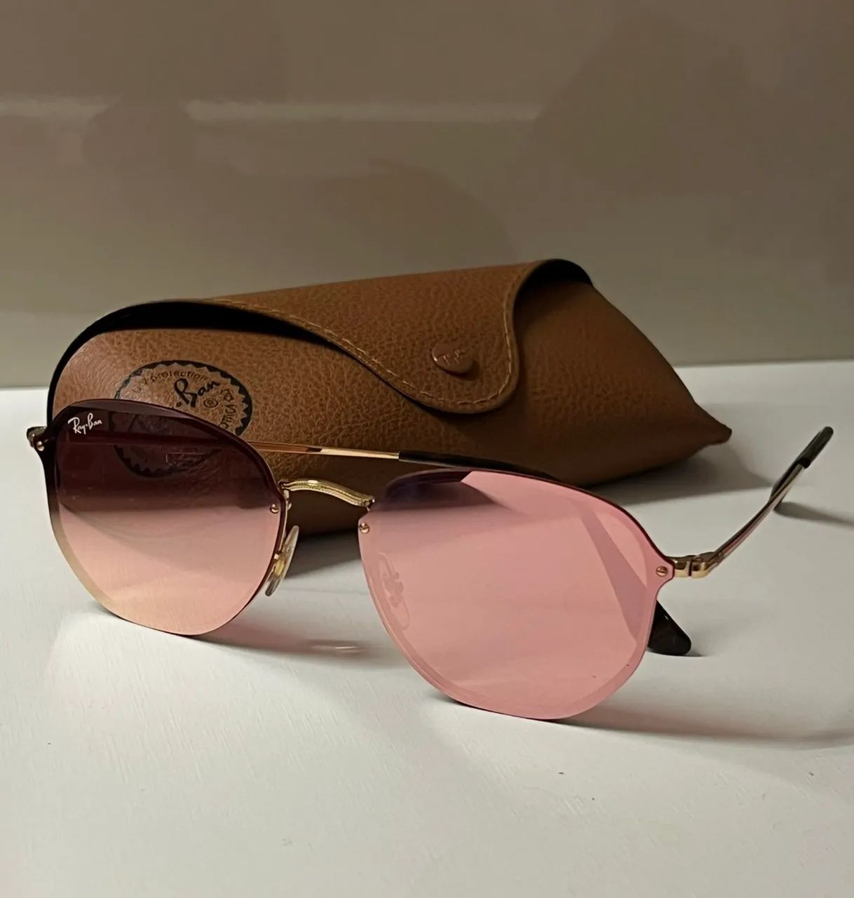 Vendo óculos original rayban  - Foto 2