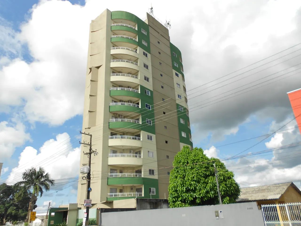 EXCELENTE APARTAMENTO NO ED. ARPOADOR COM 02 SUÍTES. - Foto 2