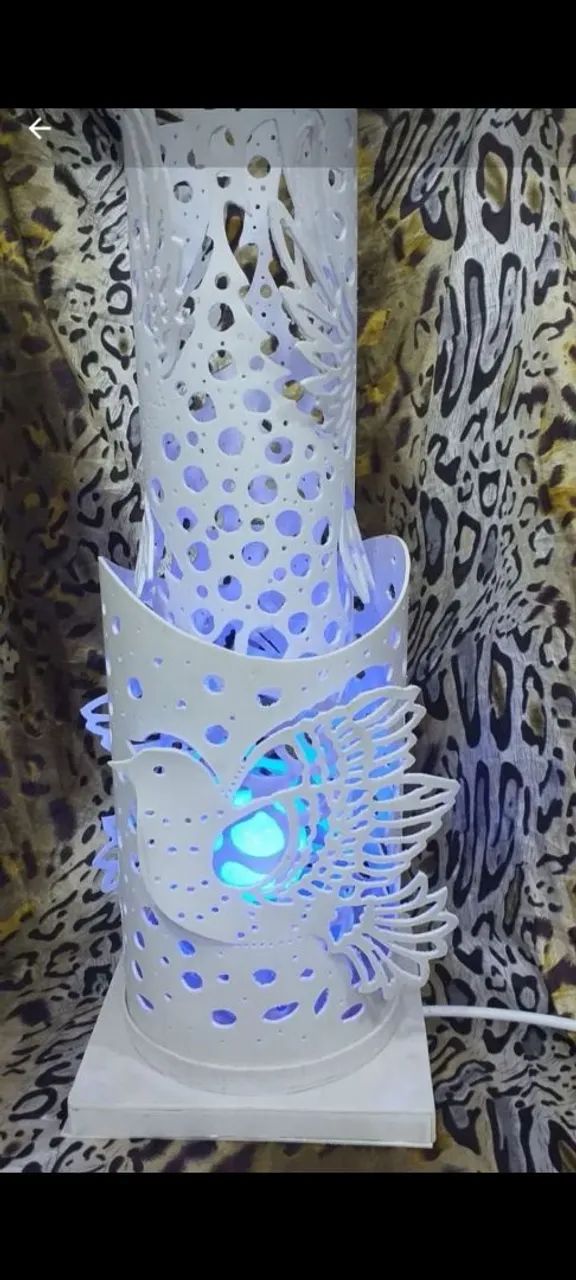 Luminária de mesa Pássaro em pvc - Foto 4