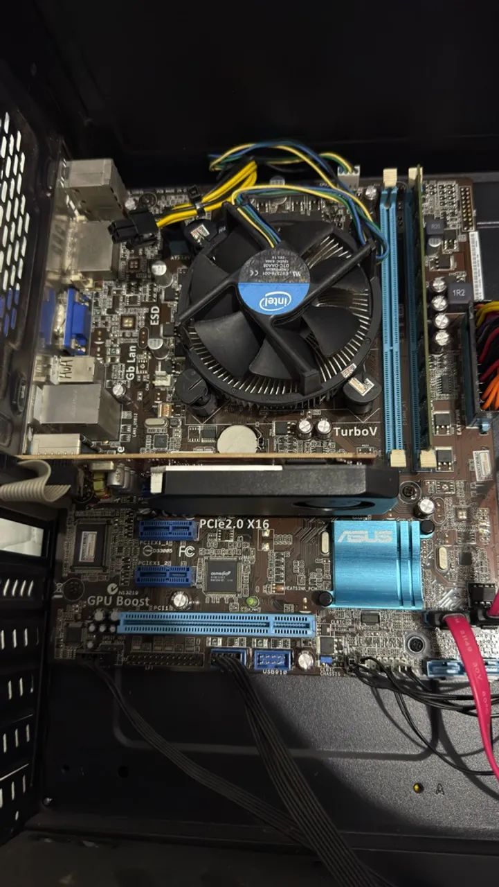 Monitor 21,5 polegadas e pc semi gamer  - Foto 4