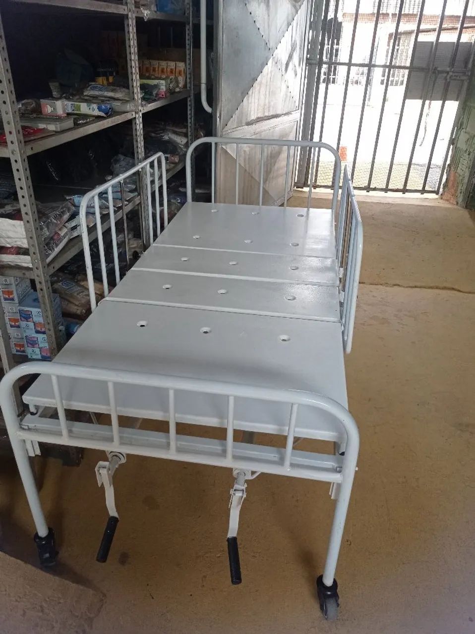 Cama hospitalar (nova sem uso)