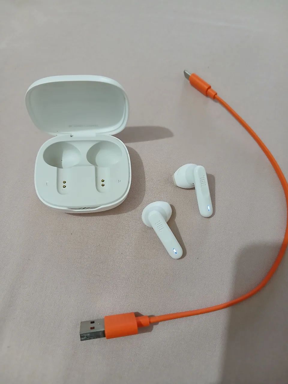 Fone sem fio JBL branco