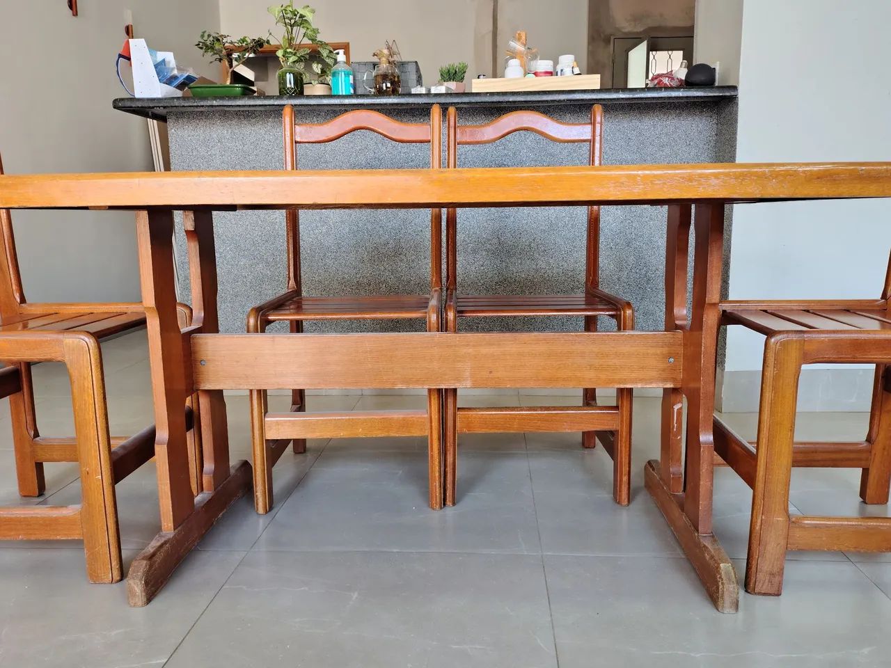 Mesa de madeira 6 Lugares - Foto 3