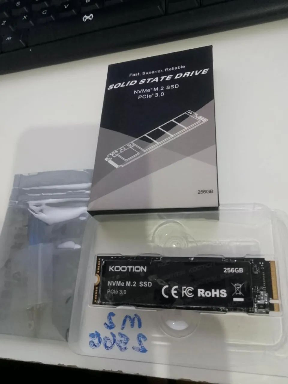 SSD NVMe M.2 de 256 GB com interface PCIe 3.0