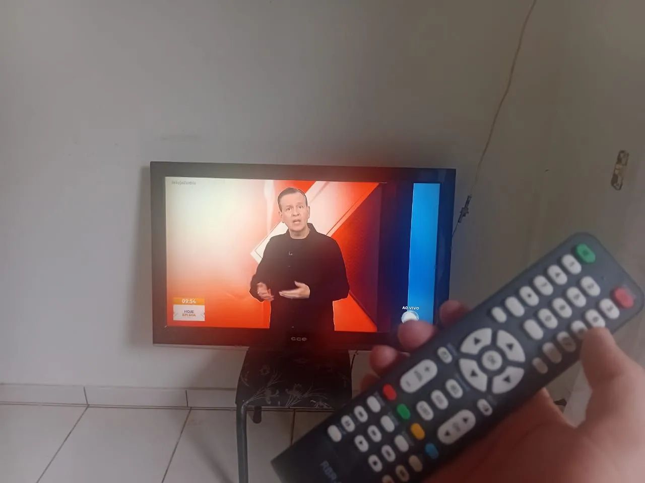Tv CCE 45 polegadas tem hdmi USB não e smart linda de imagem  - Foto 5