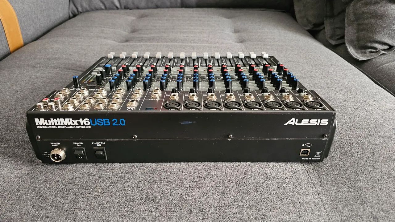 Mesa de Som Alesis Multimix 16 canais usb - Foto 4