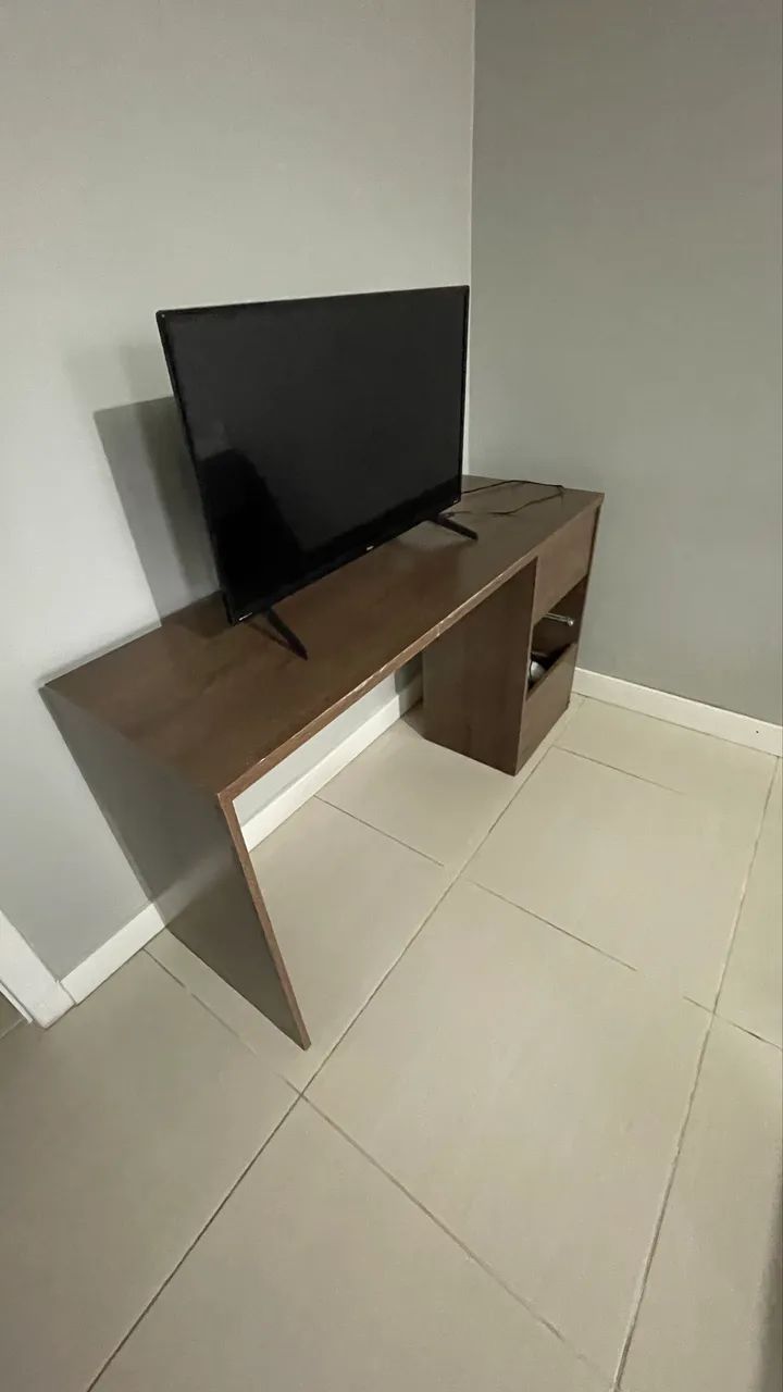 Vendo rack amadeirado  - Foto 4