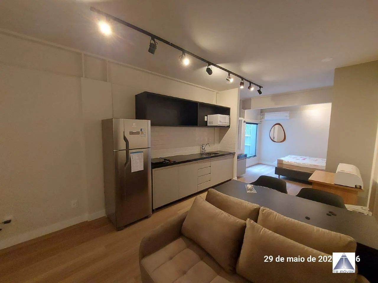 STUDIO MOBILIADO COMPLETO NO SANTA EFIGENIA