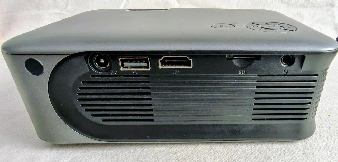Mini projetor portátil A30 HDMI Full Hd 3500lms bivolt - Foto 2