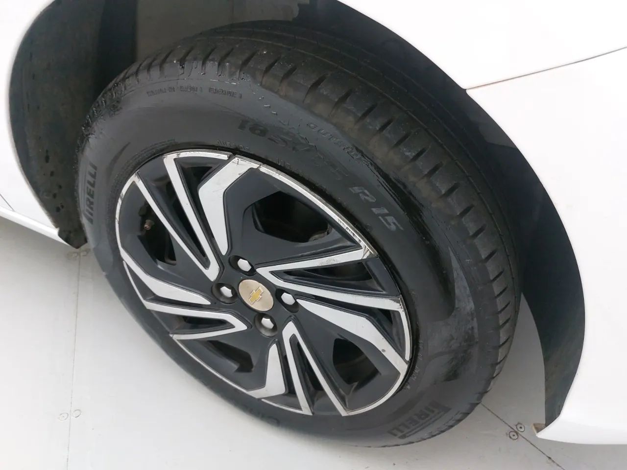 Chevrolet Onix Hatch 1.0 12V Flex Mec. 4P, foto 13 de 18