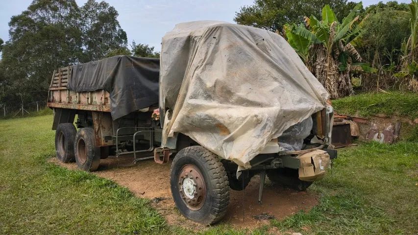 Caminhão Exército 6x6