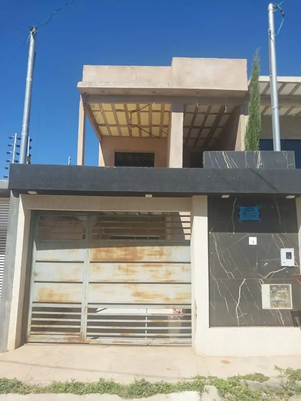 Sobrado com lote de 100m² no Arapoanga DF
