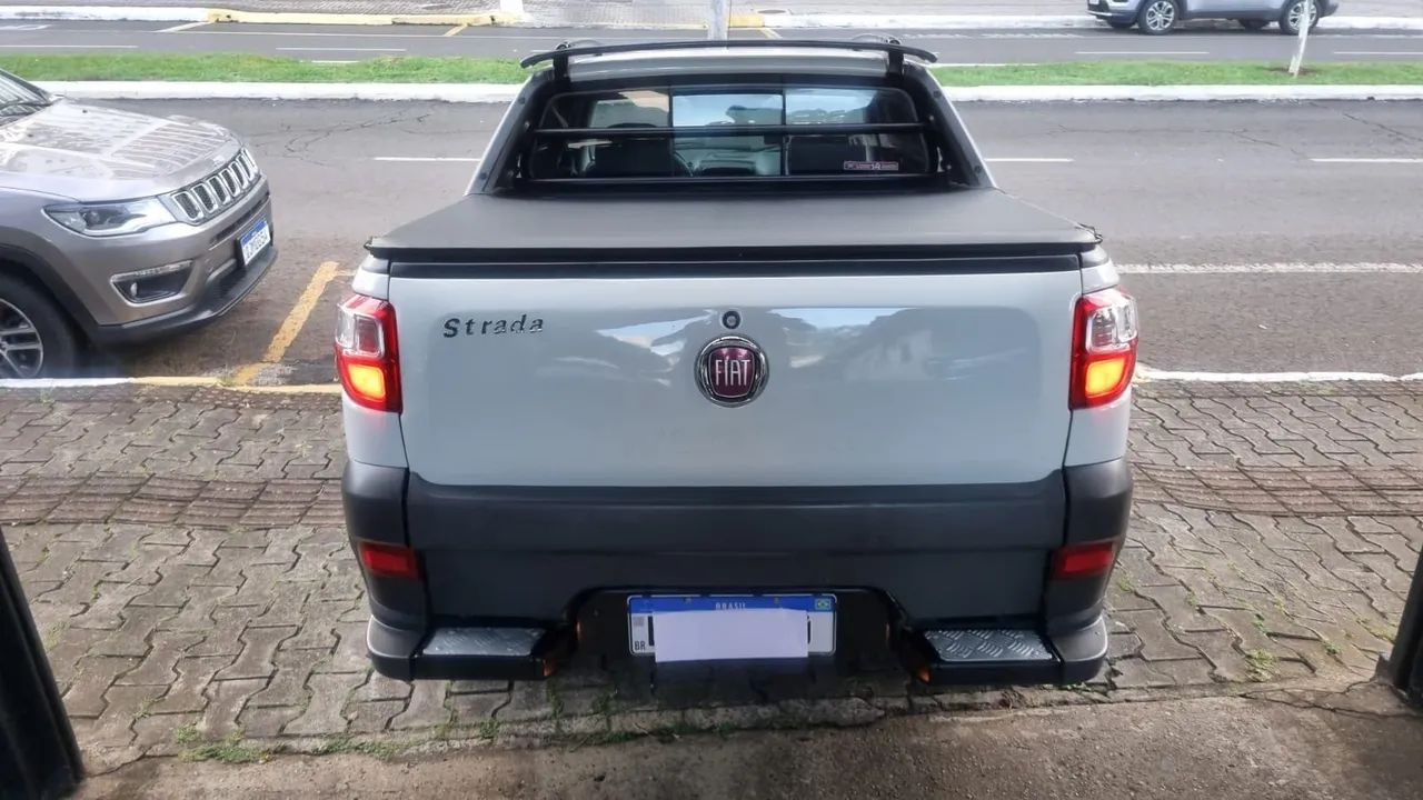 Fiat Strada Working Celeb.1.4 Fire Flex 8V CD 2016 - Foto 3