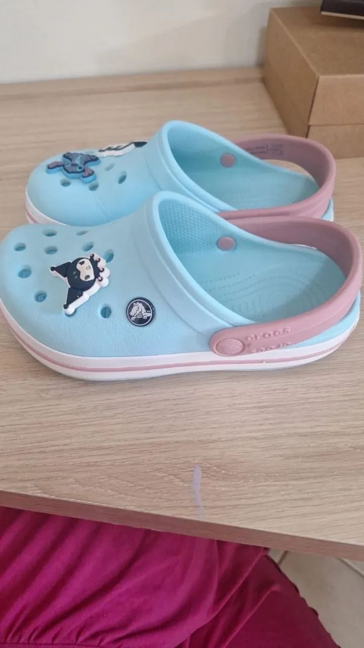 CROCS TAMANHO 33 - Foto 2