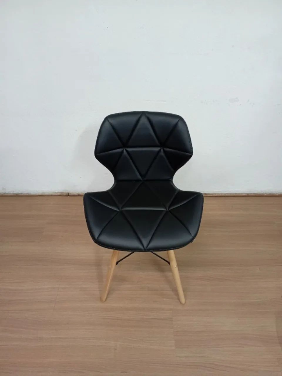 Cadeira Design Charles Eames em Couro PU Preto