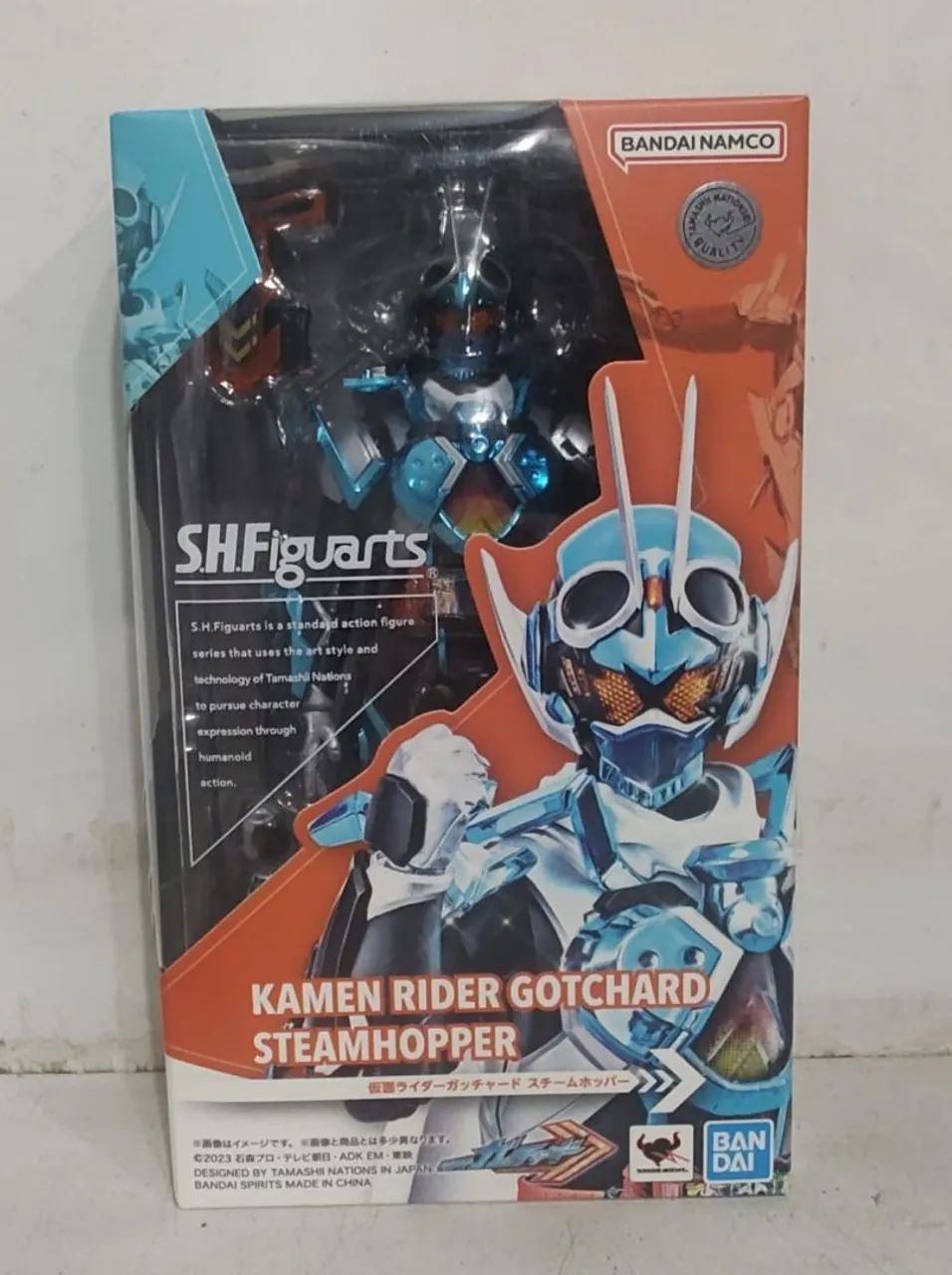 SH Figuarts Kamen Rider Gotchard  - Foto 5