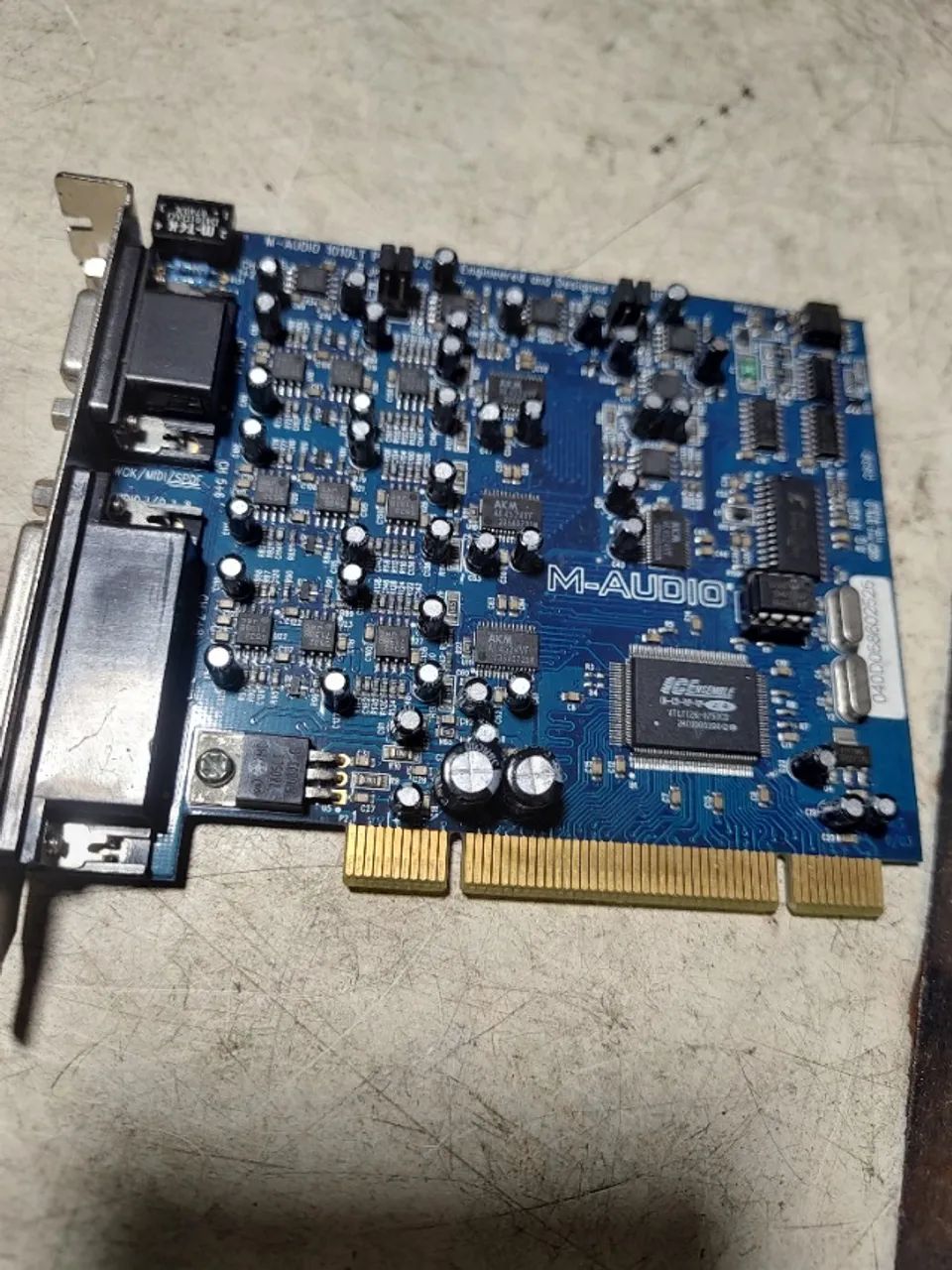 Placa de áudio pci sem cabos