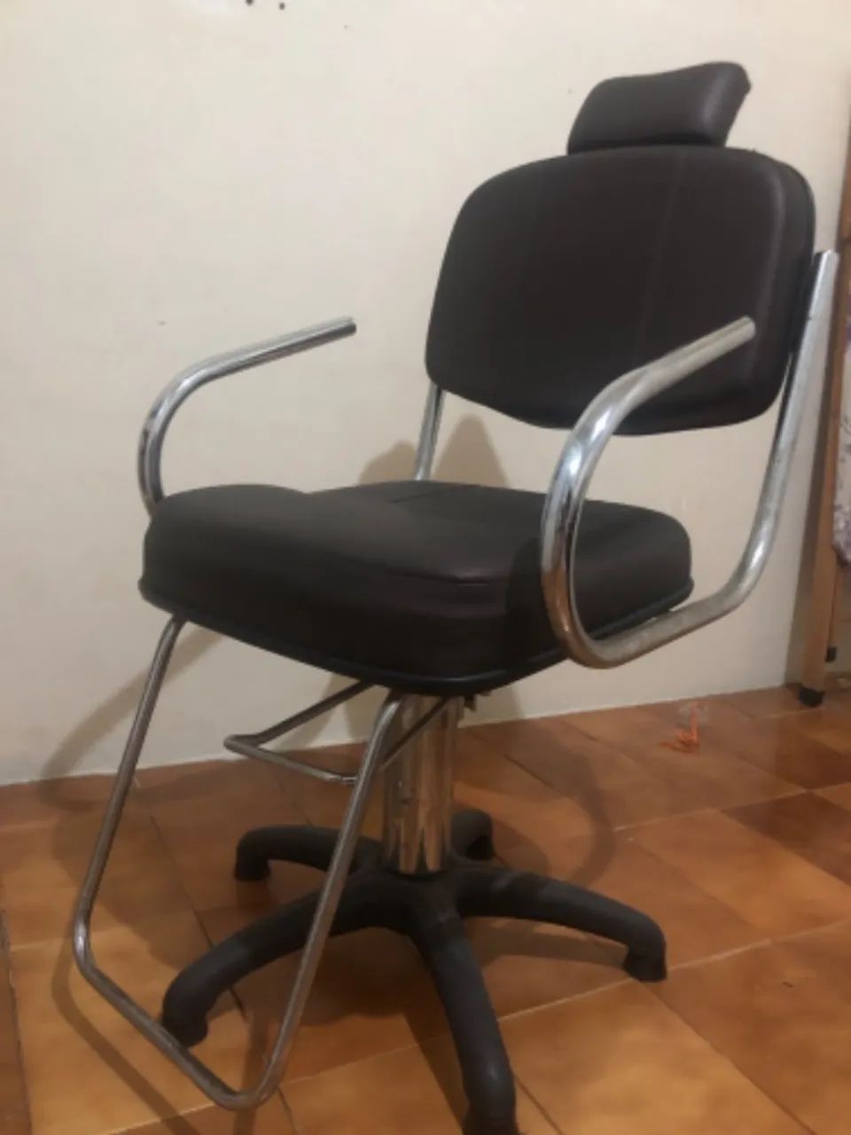 Cadeira de cabeleleiro hidráulica  - Foto 2