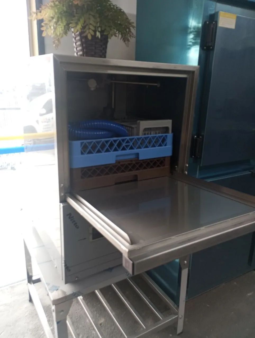 NZ. Lavadora de louças industrial NETTER 