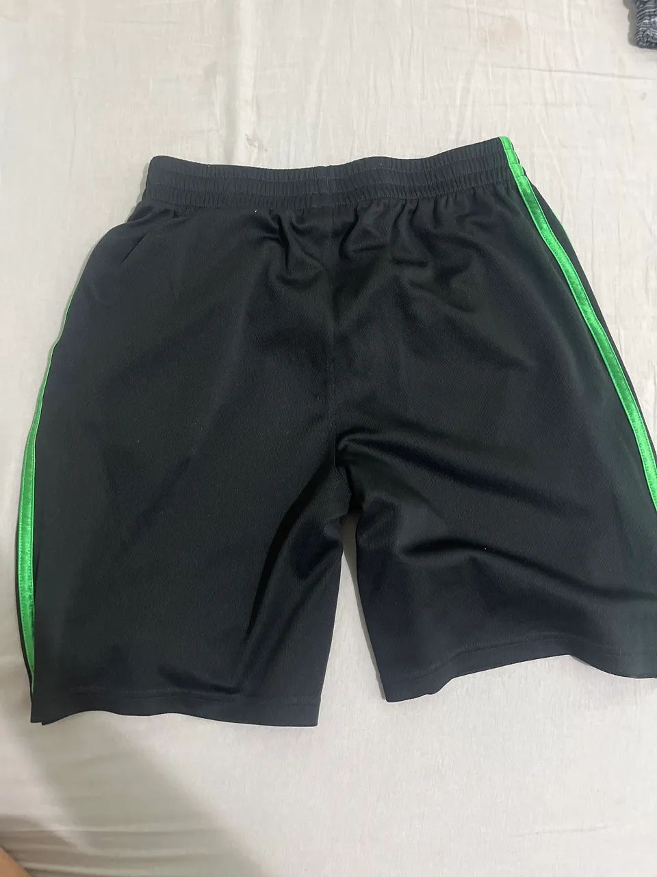 bermuda prata adidas - Foto 2