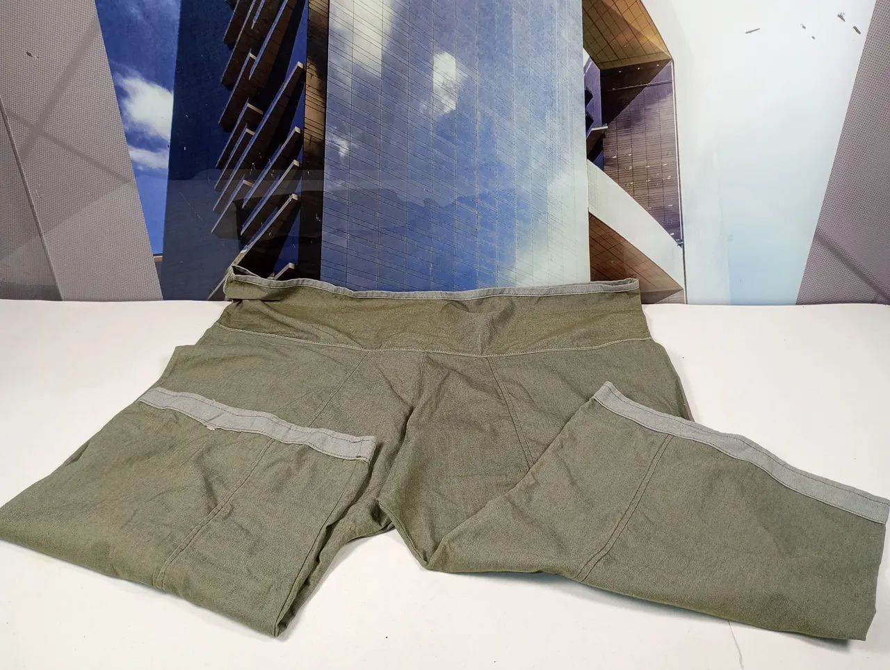 Bermudas Grandes (Cintura 49cm E 62cm) - Usadas