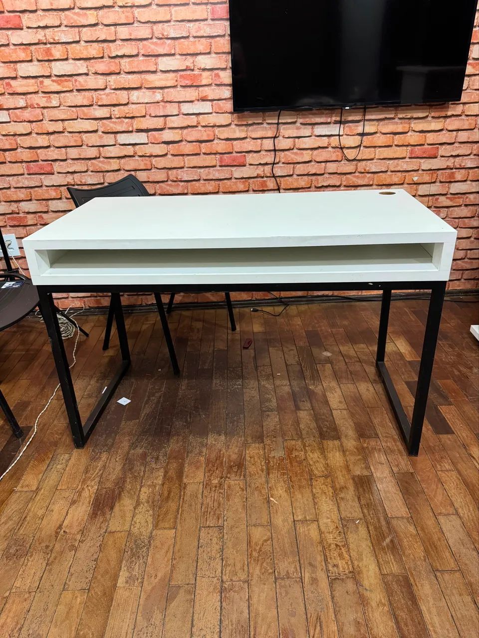 MESA EM MDF 