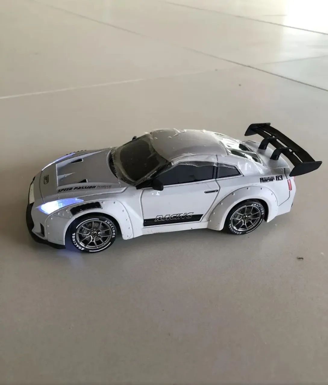 Carrinho de drift (GTR R35) - Foto 3