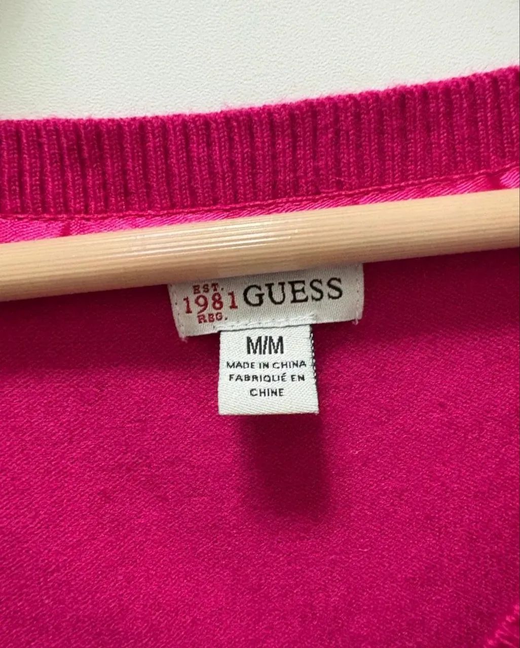 Suéter Guess- tam M - Foto 3