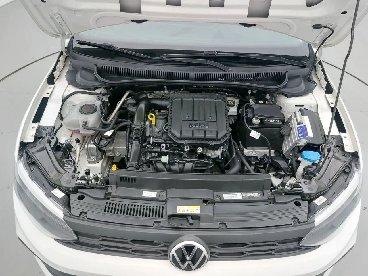 Volkswagen Polo Track 1.0 Flex 12V 5p, foto 10 de 18