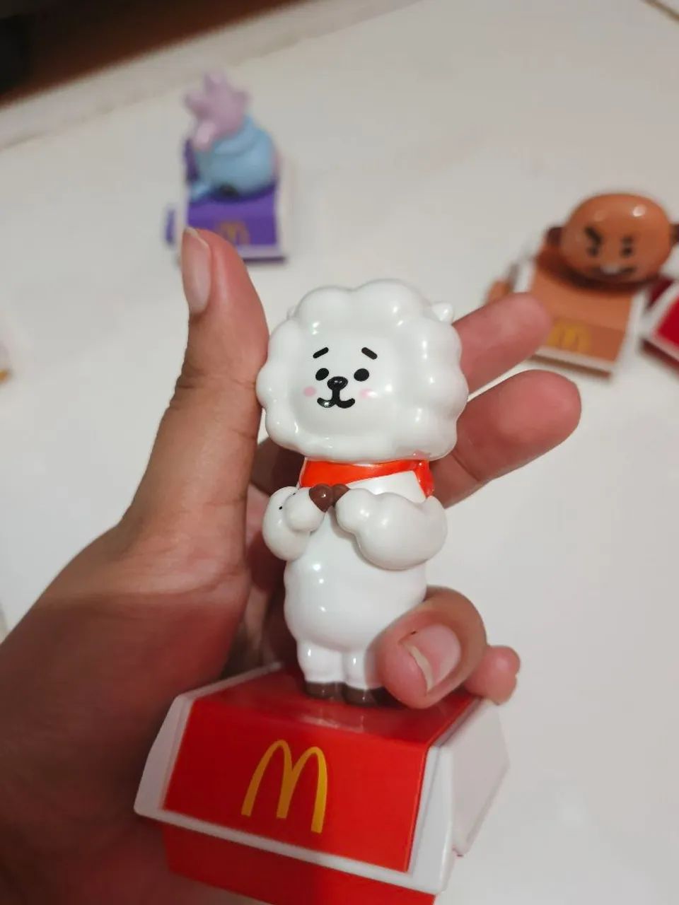 BONECOS BT21 BTS MAC DONALDS - Foto 4