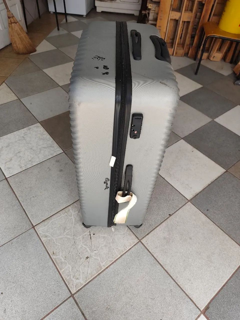 Vendo mala de 23 kg!200 reais ! - Foto 2