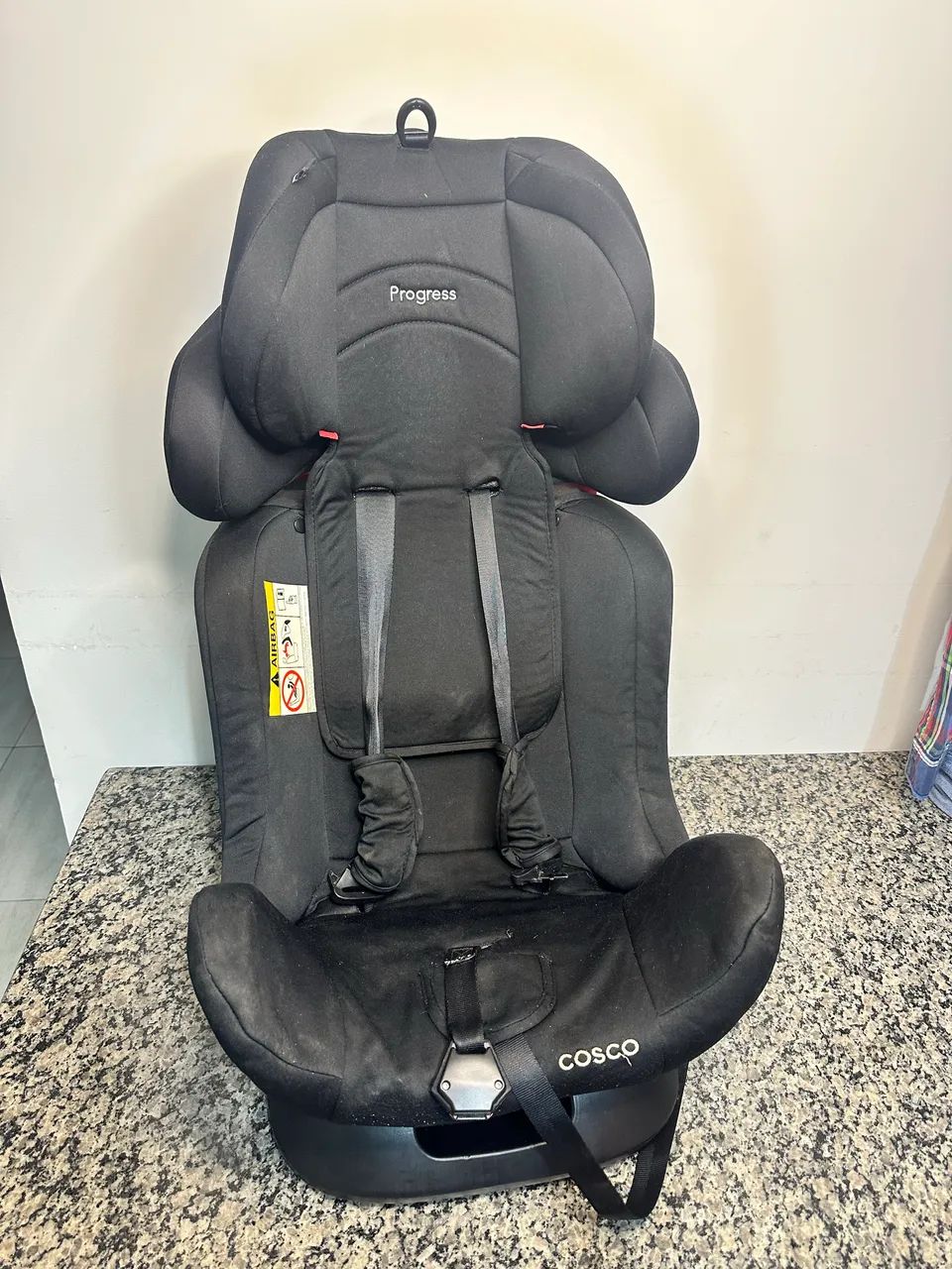 Cadeira de Bebê COSCO até 36kg com base  