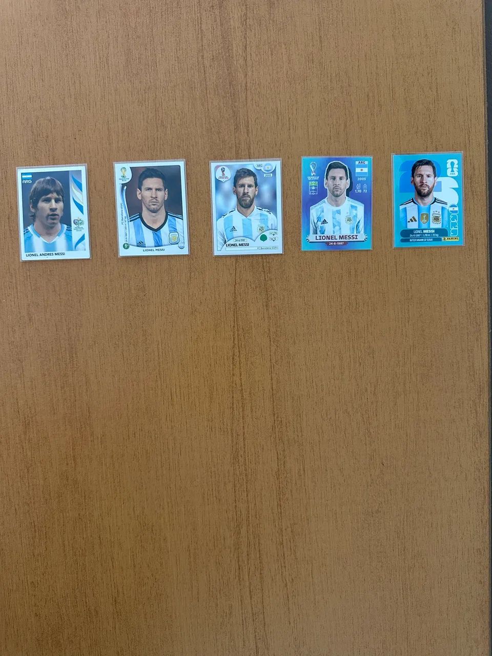Figurinhas Messi Copa - 2014, 18, 22 e 26