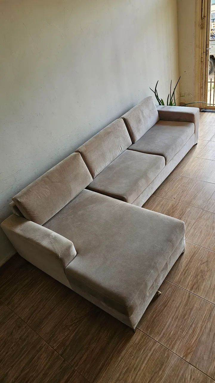 Sofá Elegante com Chaise - Foto 2