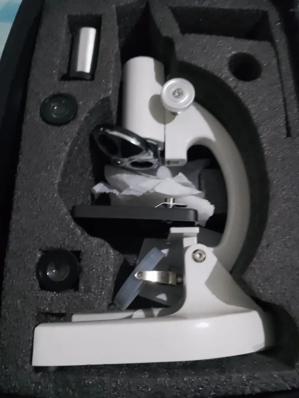 microscopio mono