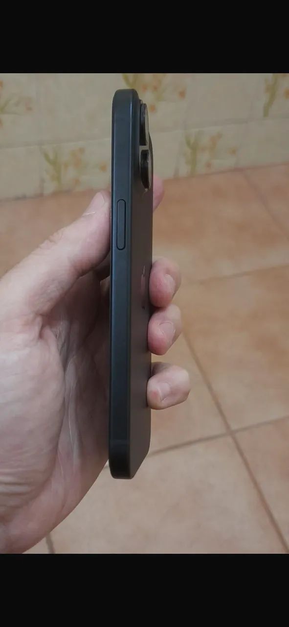 iPhone 15 black 128  - Foto 5