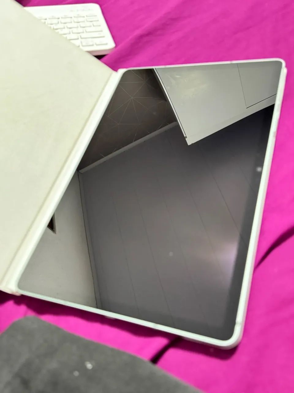 Samsung tablet S9 fé - verde com capa magnética branca original  - Foto 2