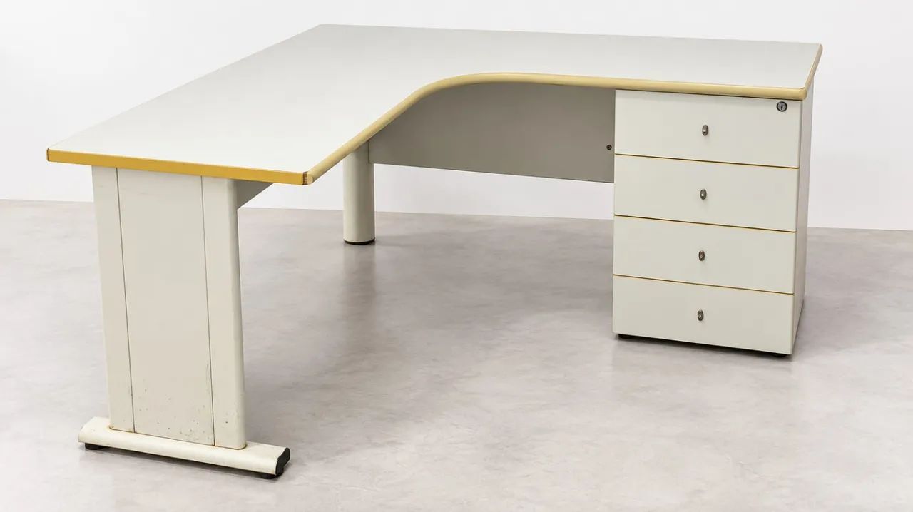 Mesa em L