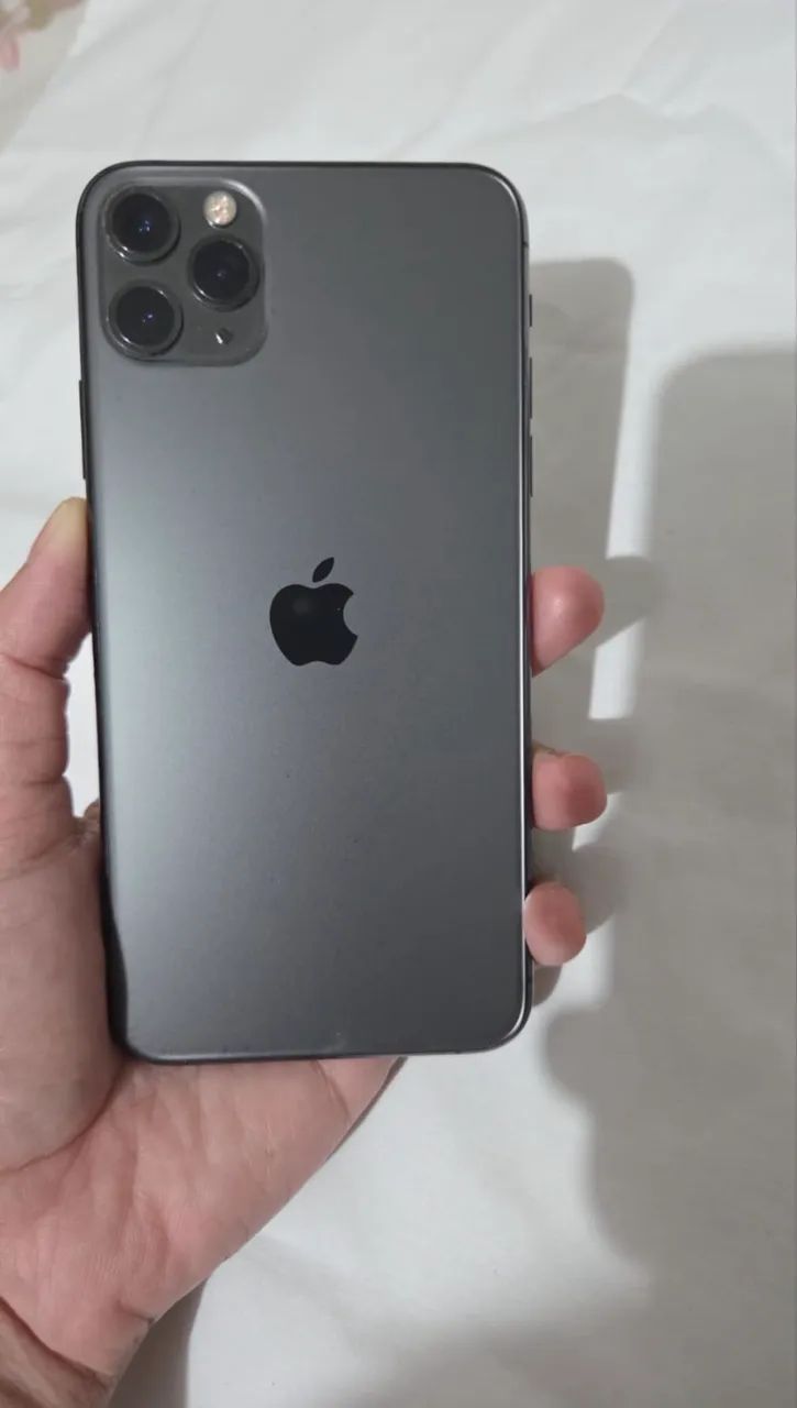 Vendo Celular IPhone 11 Pro Max 256g  - Foto 5