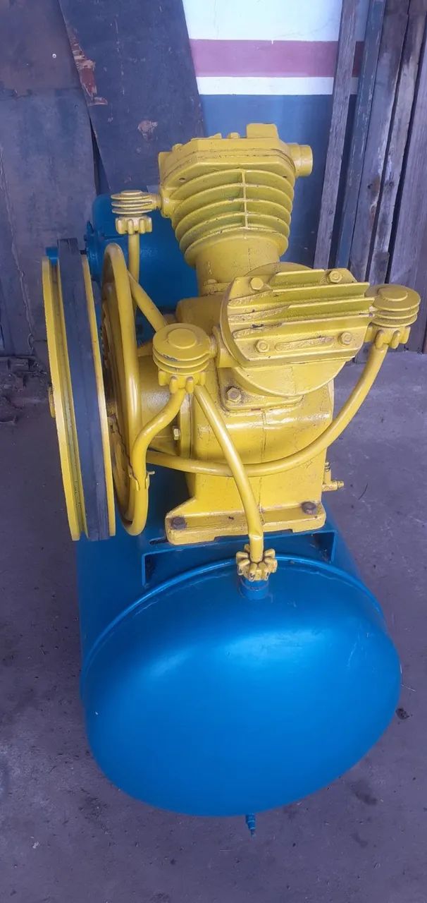 Compressor sem marca, 2 cabeçotes, usado, tudo funcionando - Foto 4