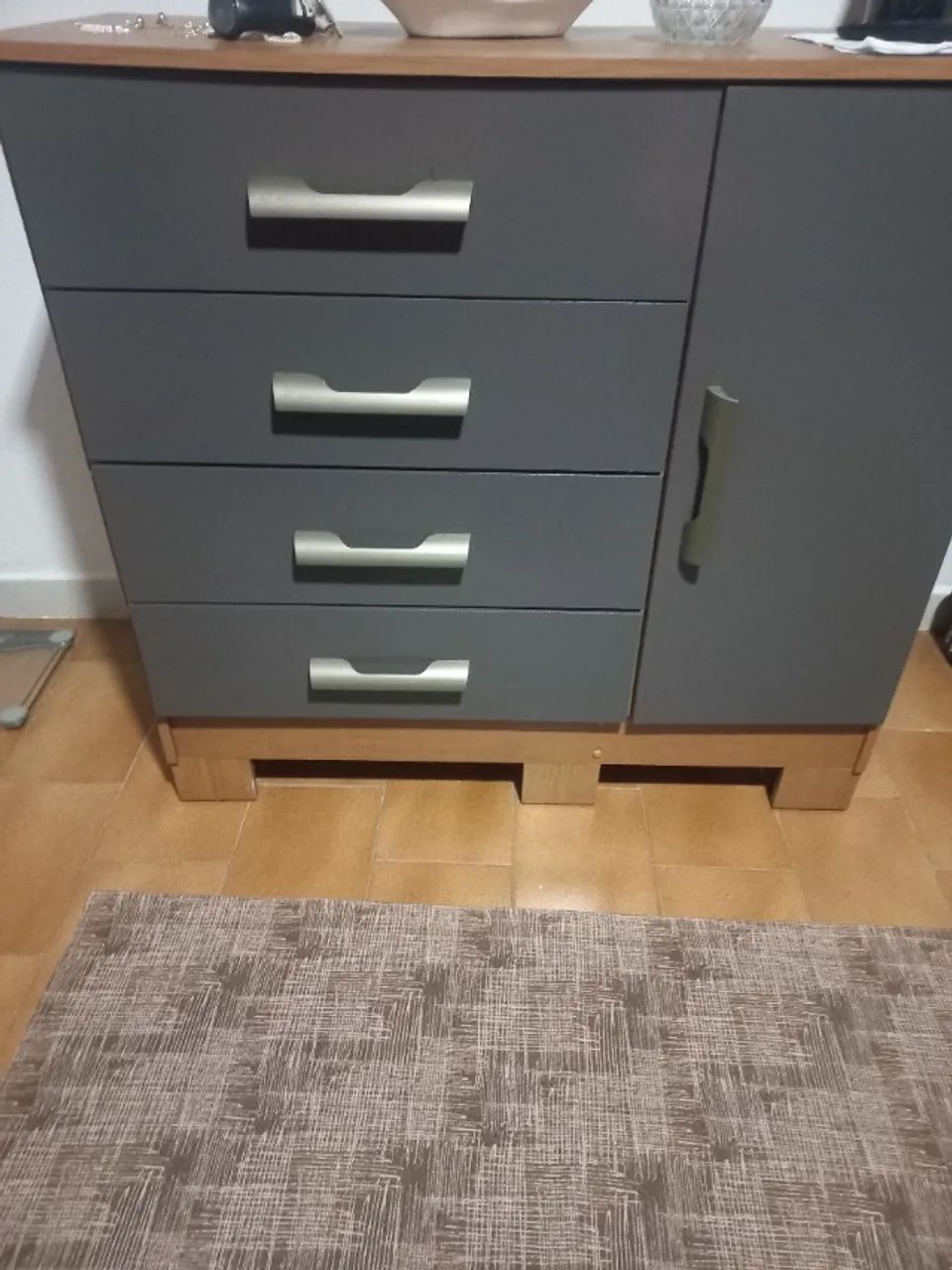 Cômoda  com sapateira  em  perfeito estado