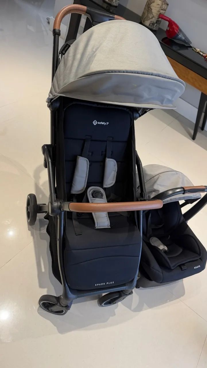 Carrinho de bebê e bebê conforto isofix - Foto 4